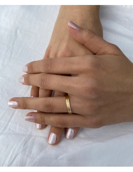 Alianza de Matrimonio con Relieve en Oro 18k