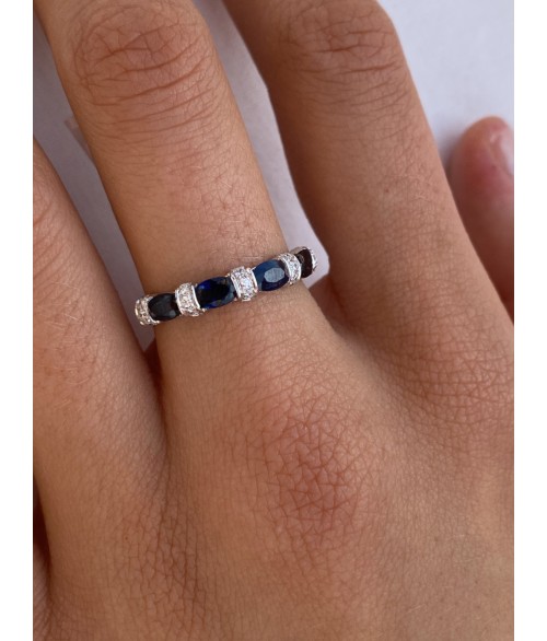 Anillo de Diamantes y Zafiros...