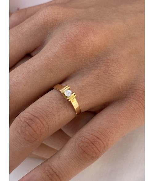 Anillo Solitario de Oro Amarillo 18k