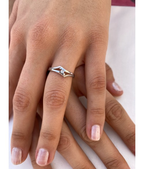 Anillo de Oro Blanco 18k con Diamante...