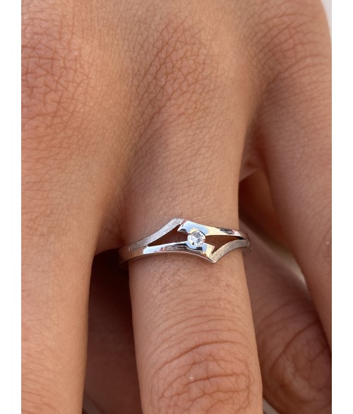 Anillo de Oro Blanco 18k con Diamante...