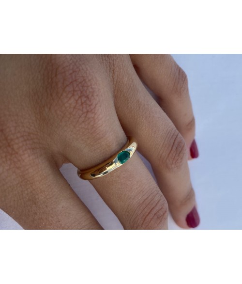 Anillo con Esmeralda en Oro 18k