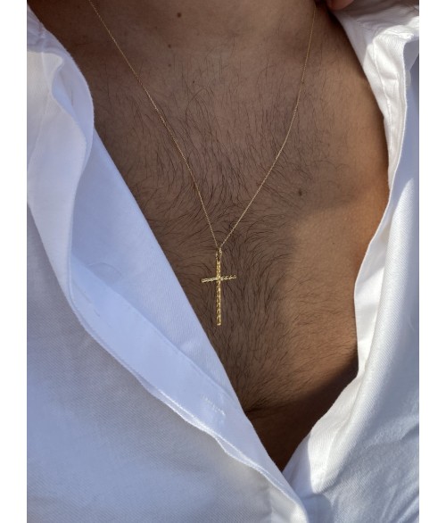 Cruz de Oro 18k Tallada