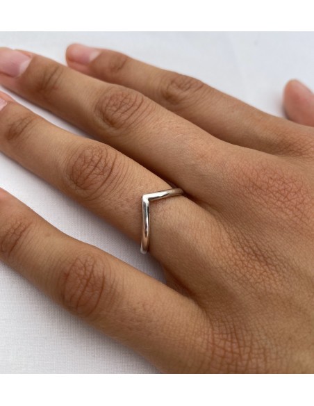 Anillo en Punta de Plata 1ª Ley