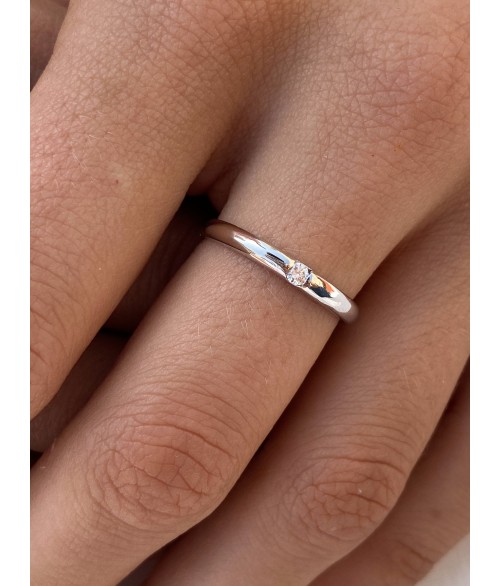 Anillo de Oro Blanco 18k con Diamante...
