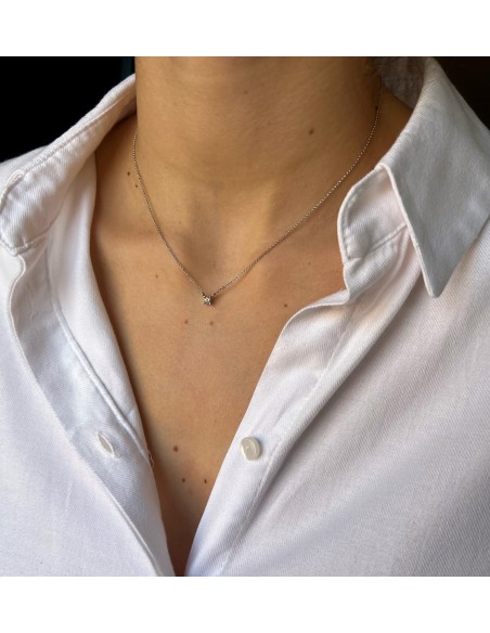 Colgante de Oro Blanco 18k con Diamante