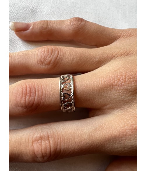 Anillo de Plata con Corazones