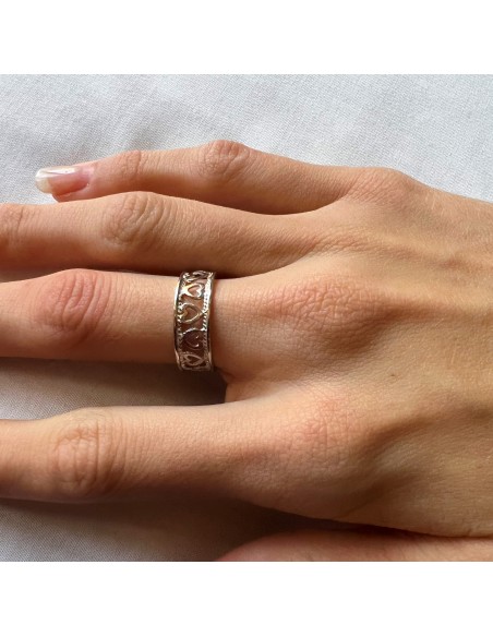 Anillo de Plata con Corazones