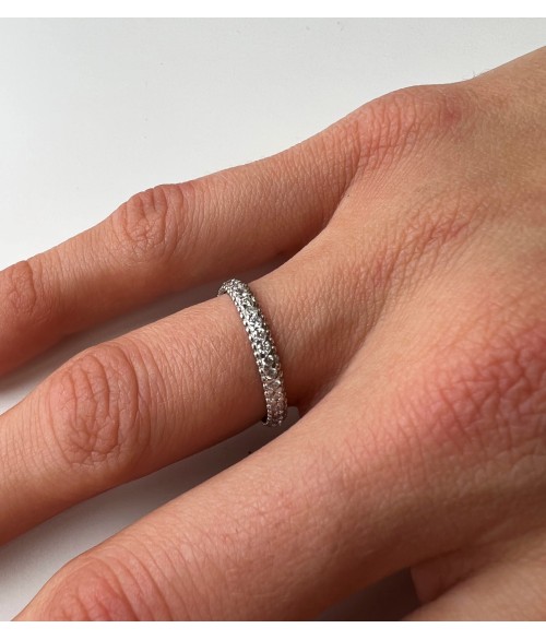 Anillo de Oro Blanco 18k con Diamantes