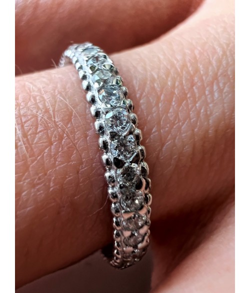 Anillo de Oro Blanco 18k con Diamantes