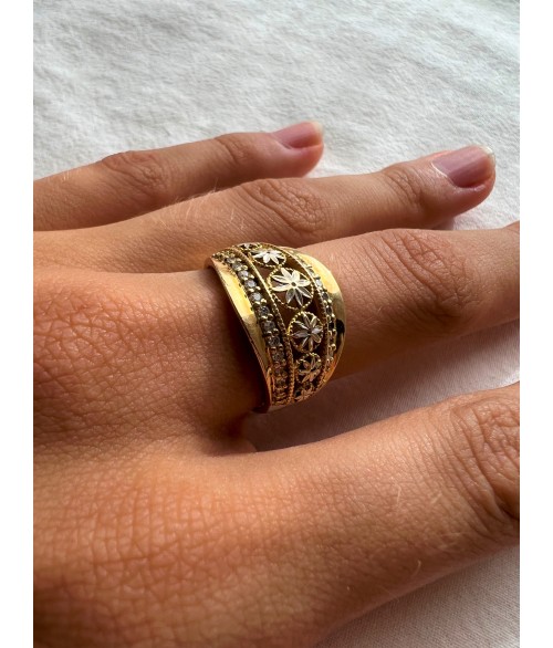 Anillo Flor Calado en Oro 18k