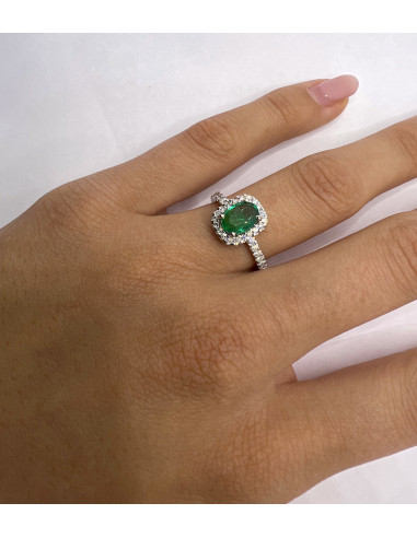 Anillo de Diamantes con Esmeralda Flor