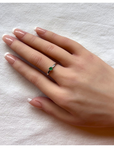 Anillo de Oro 18k con Esmeralda