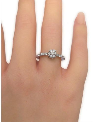 Anillo de oro blanco 18k con...