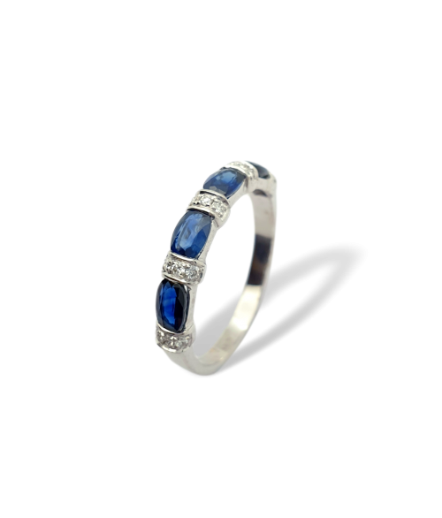 Anillo de Diamantes y Zafiros...