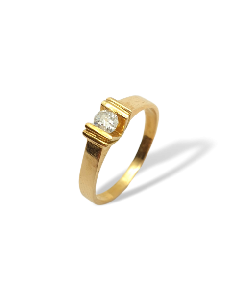 Anillo Solitario de Oro Amarillo 18k